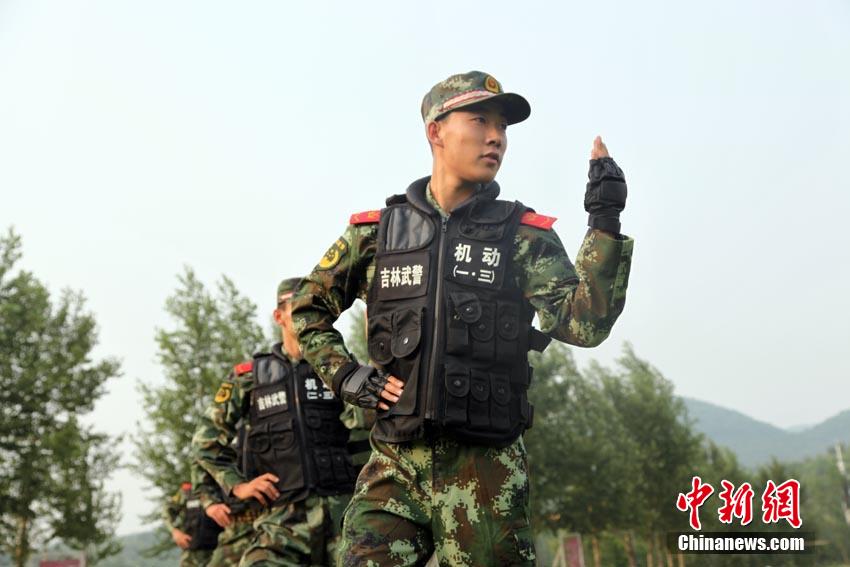 军营版小苹果图片筷子兄弟的小苹果全集-第2张图片-太平洋在线下载